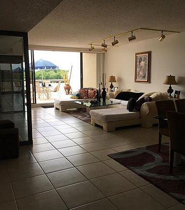 4th image of 456 Poinciana Dr