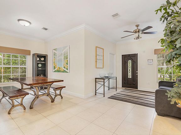 4th image of 233 Malverne Road #233, 235, 237, 239