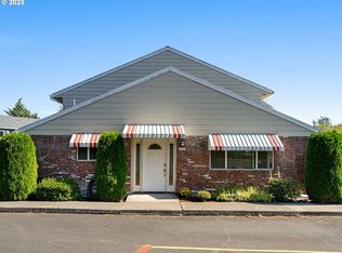 1700 NE Hogan Dr, Gresham, OR 97030