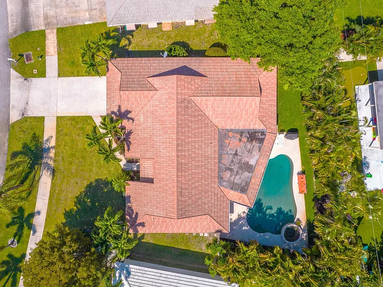 88 Pinehill Trl E — Photo 26