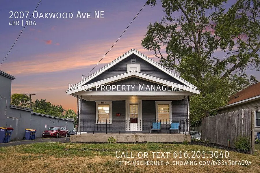2007 Oakwood Ave NE