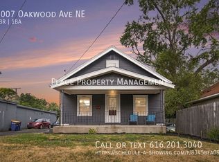 2007 Oakwood Ave NE, Grand Rapids, MI 49505