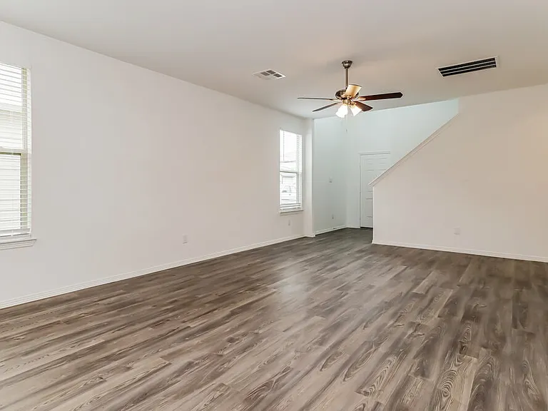 16750 Rover Ln — Photo 5