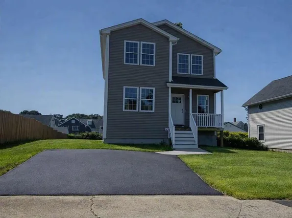 27 Hoppin Ave E, Providence, RI 02915