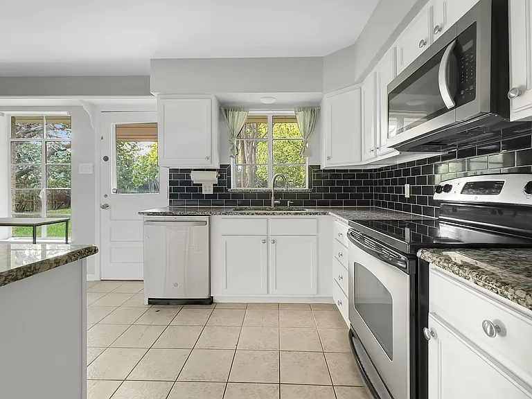 6239 Walnut Hill Ln — Photo 9