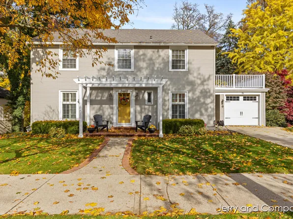 15 W 25th St, Holland, MI 49423