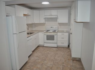 2542 W Robin Rd #B, West Valley City, UT 84119