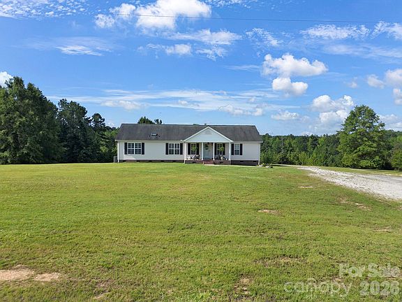 3rd image of 1915 Beach Ln
