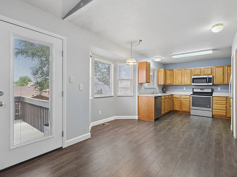 1336 Roseville Dr — Photo 6