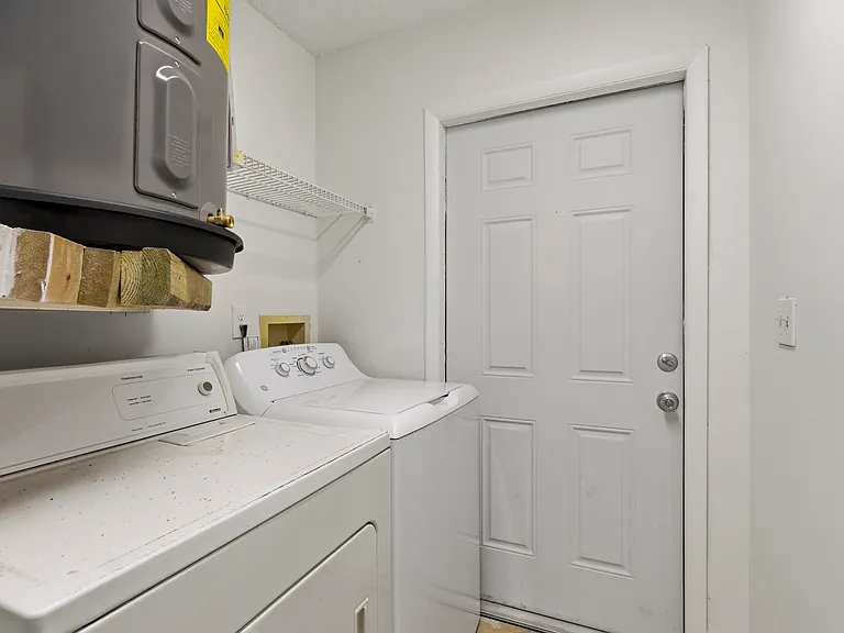10313 Chalmer St #10315 — Photo 7