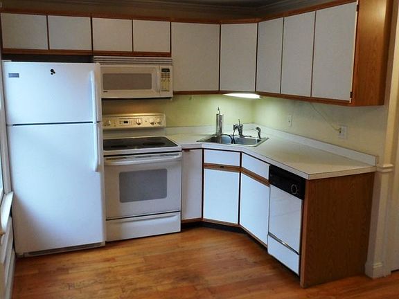 2nd image of 278 Manning St Unit 1001