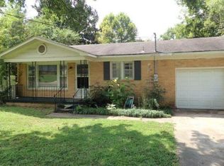 3813 Lakeview Dr NW, Huntsville, AL 35810