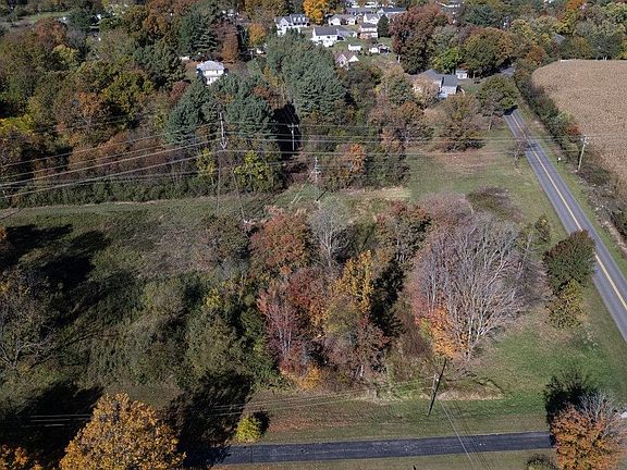 2nd image of Black Rock Rd