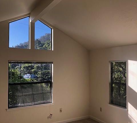 2nd image of 25 Lower Crescent Ave