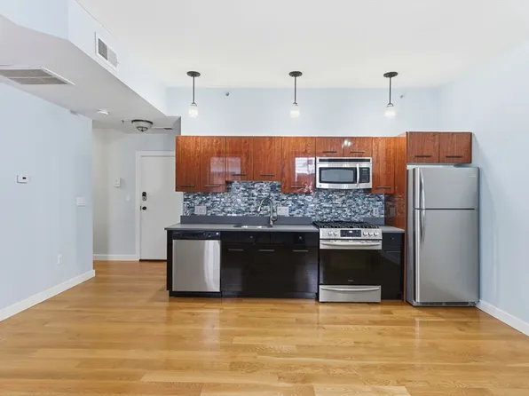 534 Main St #11, Melrose, MA 02176