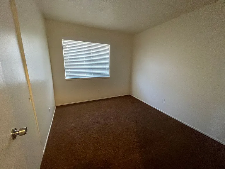 10246 Arroyo Ave — Photo 35