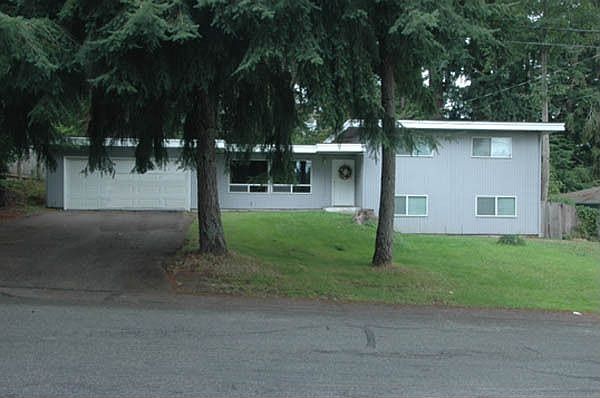 1st image of 10922 Lundstrom Dr SW