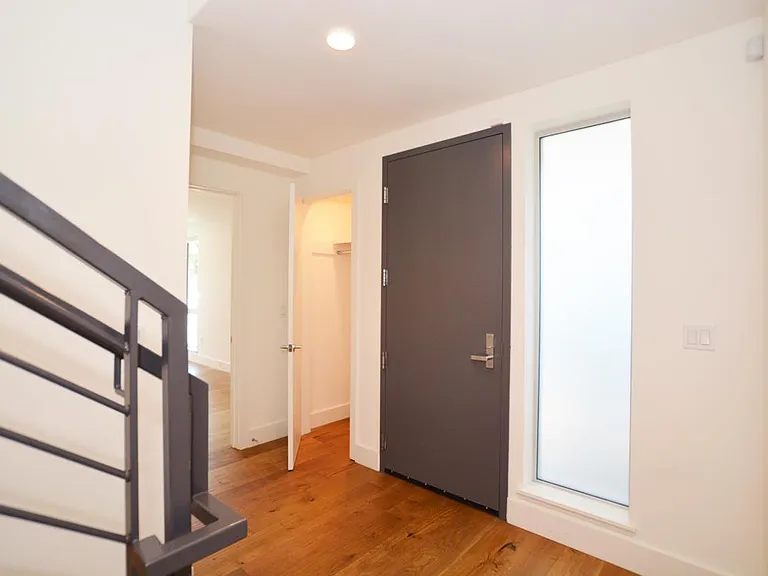 1450 15th St #203 — Photo 18