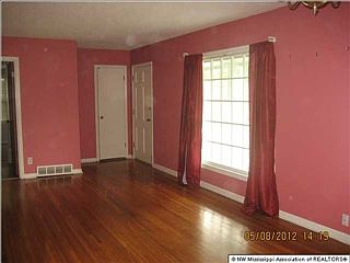 4th image of 1501 Bennington Cv