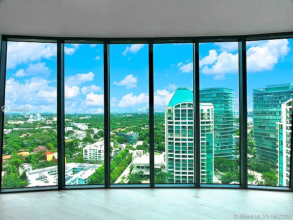 4th image of 2831 S Bayshore Dr Unit 2105