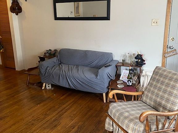2nd image of 1406-1408 W Ash St #1406-ASH