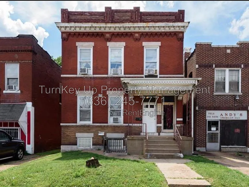 4005 S Grand Blvd