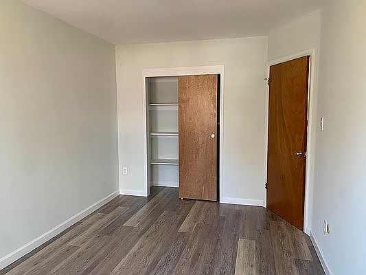 5th image of 26-20 9th St #3R