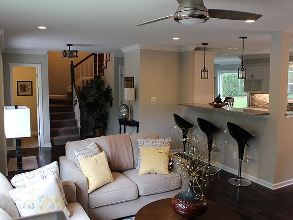 5th image of 3836 Taliluna Ave