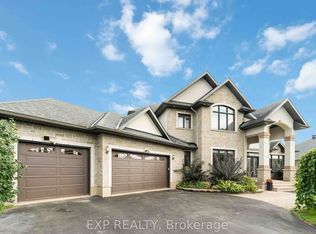 6984 Lakes Park Dr, Ottawa, ON K4P 1P1