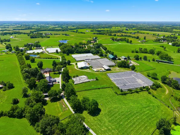 1895 Clintonville Rd, Paris, KY 40361