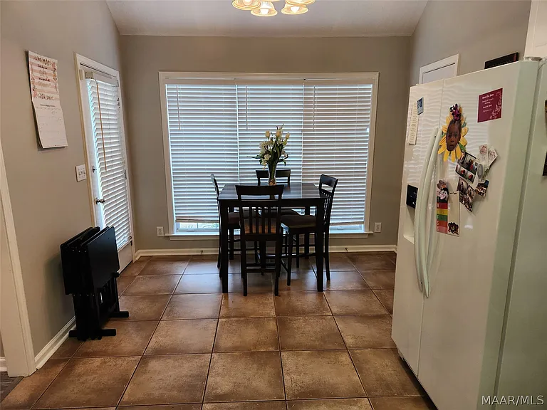 9513 Greythorne Way — Photo 10