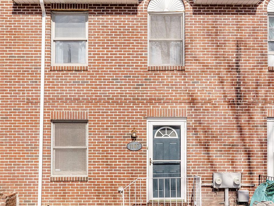 1st image of 1107 Van Buren Way