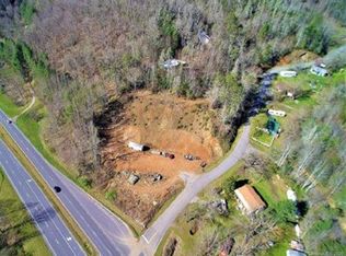 15 Mayflower Ln, Sylva, NC 28779