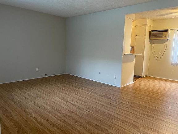 3rd image of 4300 Colfax Ave #13