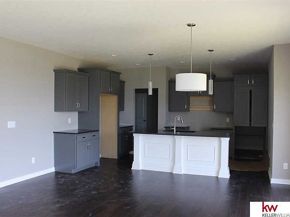 5th image of 11612 S 109th St