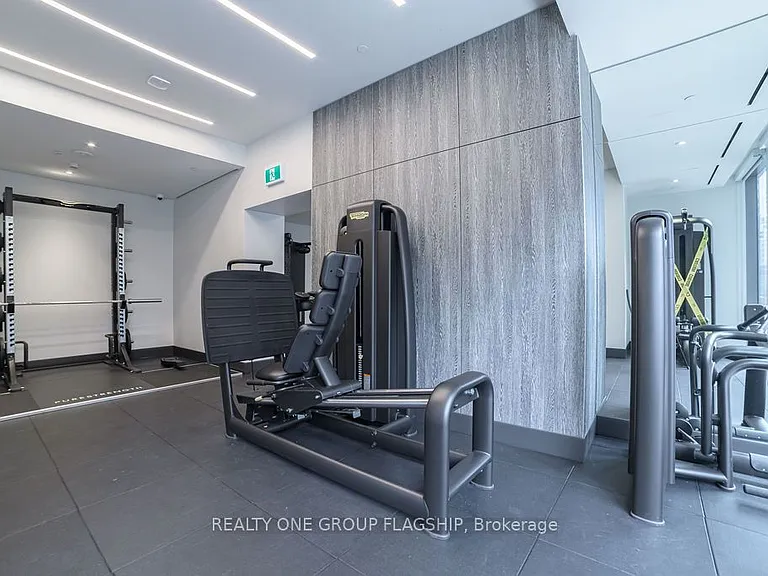 8 Cumberland St #701 — Photo 21