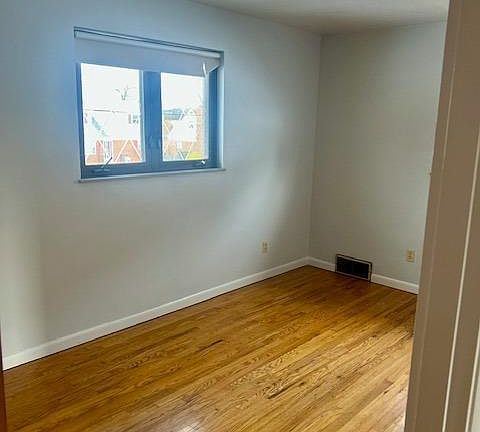 5th image of 313 Genoma Dr