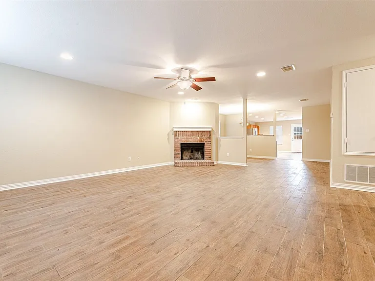 9013 Fremont Trl — Photo 4