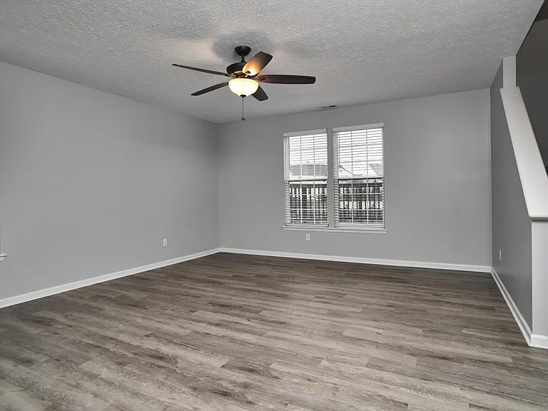 11080 McDowell Dr — Photo 9