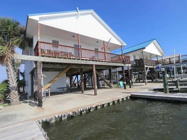 275 Rosethorn Ln, Grand Isle, LA 70358