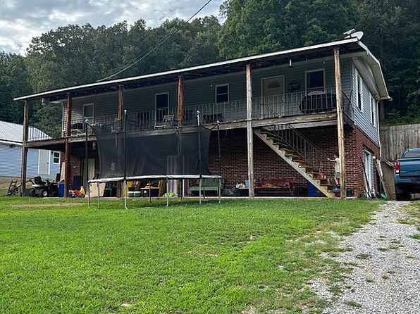 222 Walden Ave