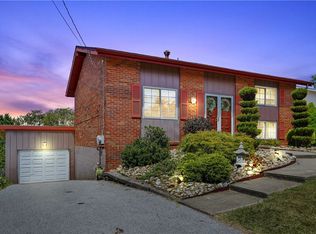 412 Palomino Dr, Oakdale, PA 15071