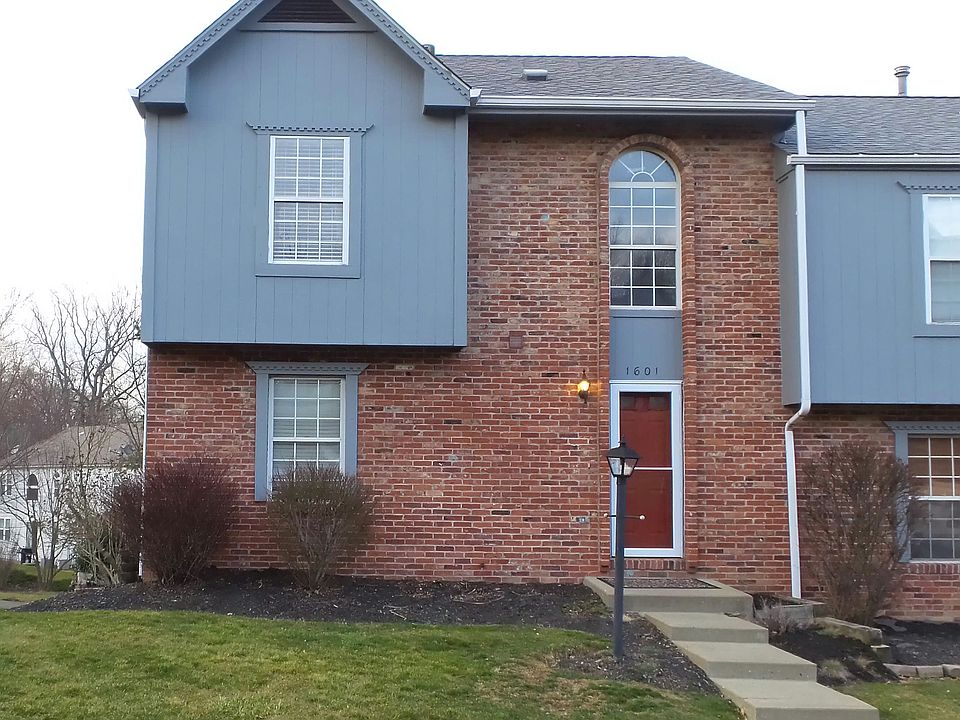 Fabulous 2 story endunit