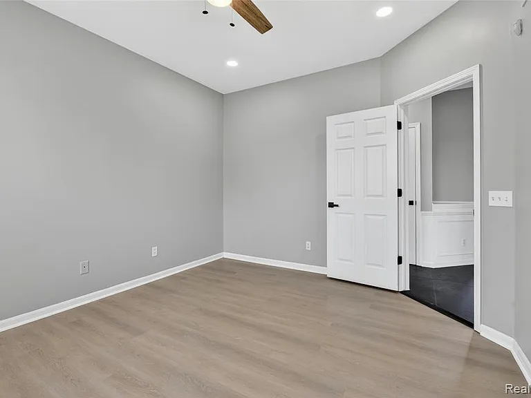 8862 Prairie St — Photo 15