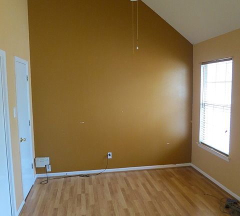 Bed #1 with cathedral ceiling