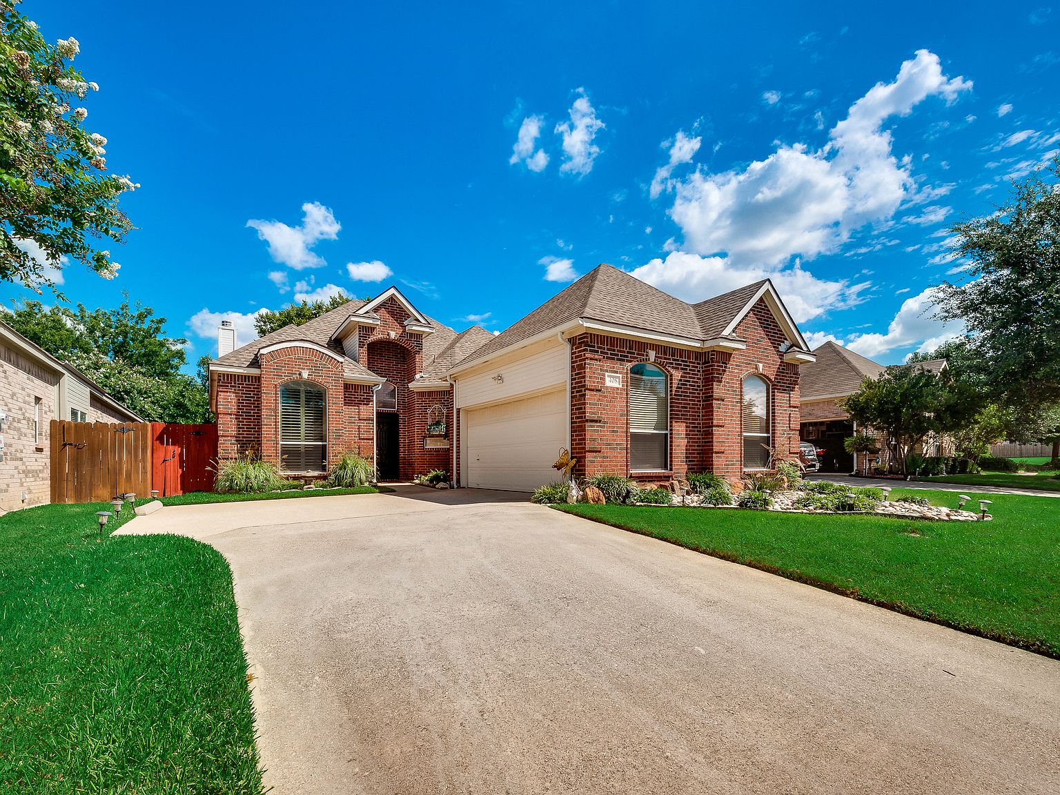 408 Hideaway Ct, Euless, TX 76039 Zillow
