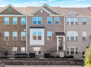 650 Sunset Park Dr, Suwanee, GA 30024