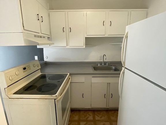 5th image of 128 Wilson Ave