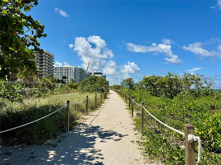 9225 Collins Ave #609 — Photo 7