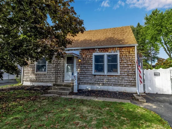 52 Farmingdale Rd, Cheektowaga, NY 14225